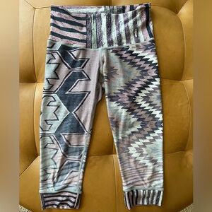 Niyama Sol diamond denim capri